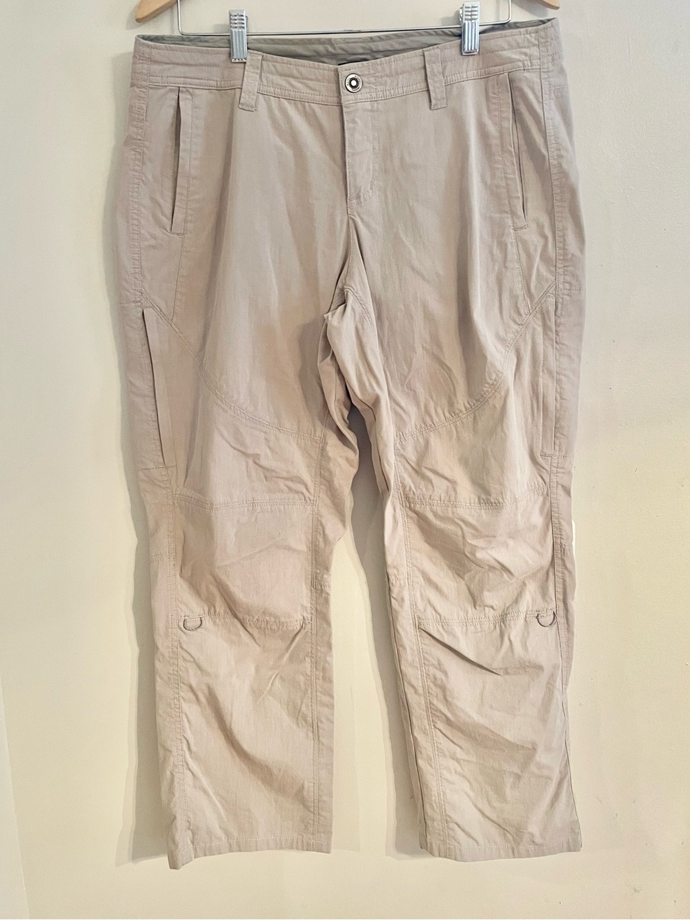 Kuhl Pants Women’s Size 12 short Beige Roll up Convertible Cargo Outdoor Hiking